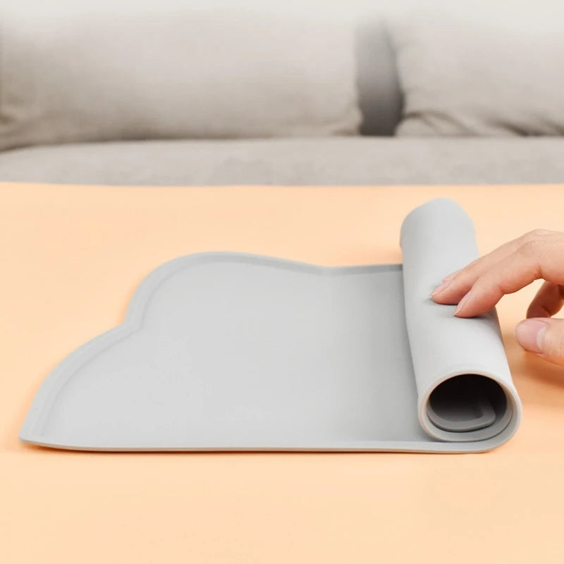 “Silicone Pet Feeding Mat – Waterproof Non-Slip Bowl Pad for Dogs & Cats”
