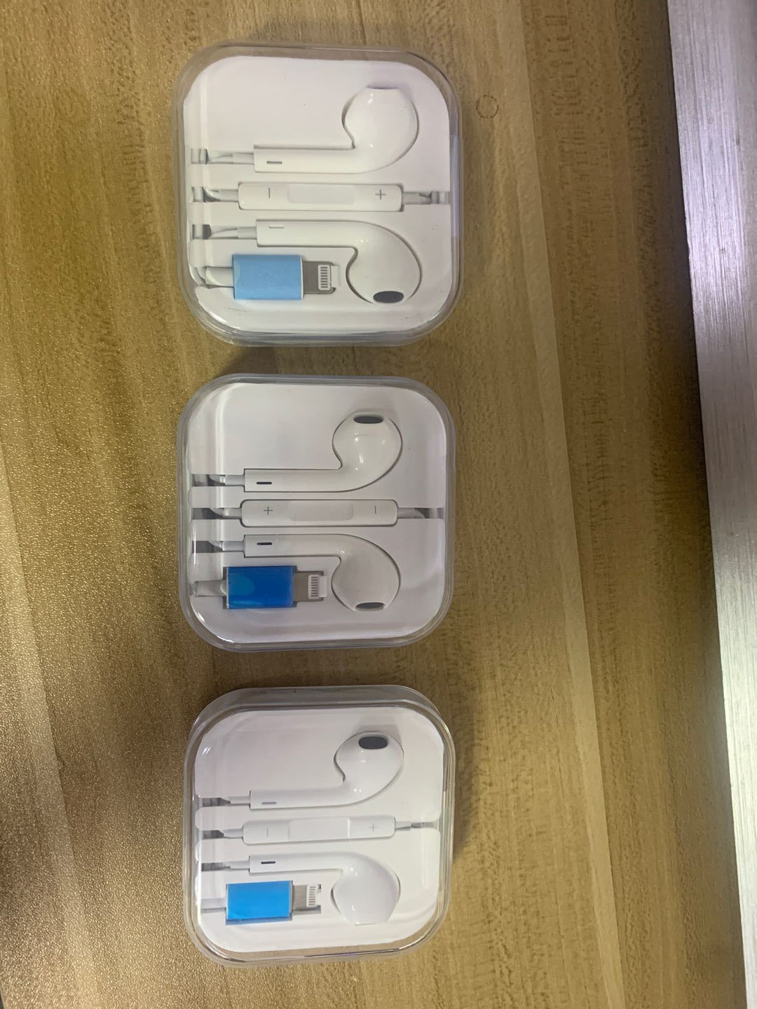 Wired Lightning Earbuds – In-Ear Headphones for iPhone & iPad with Stereo Sound