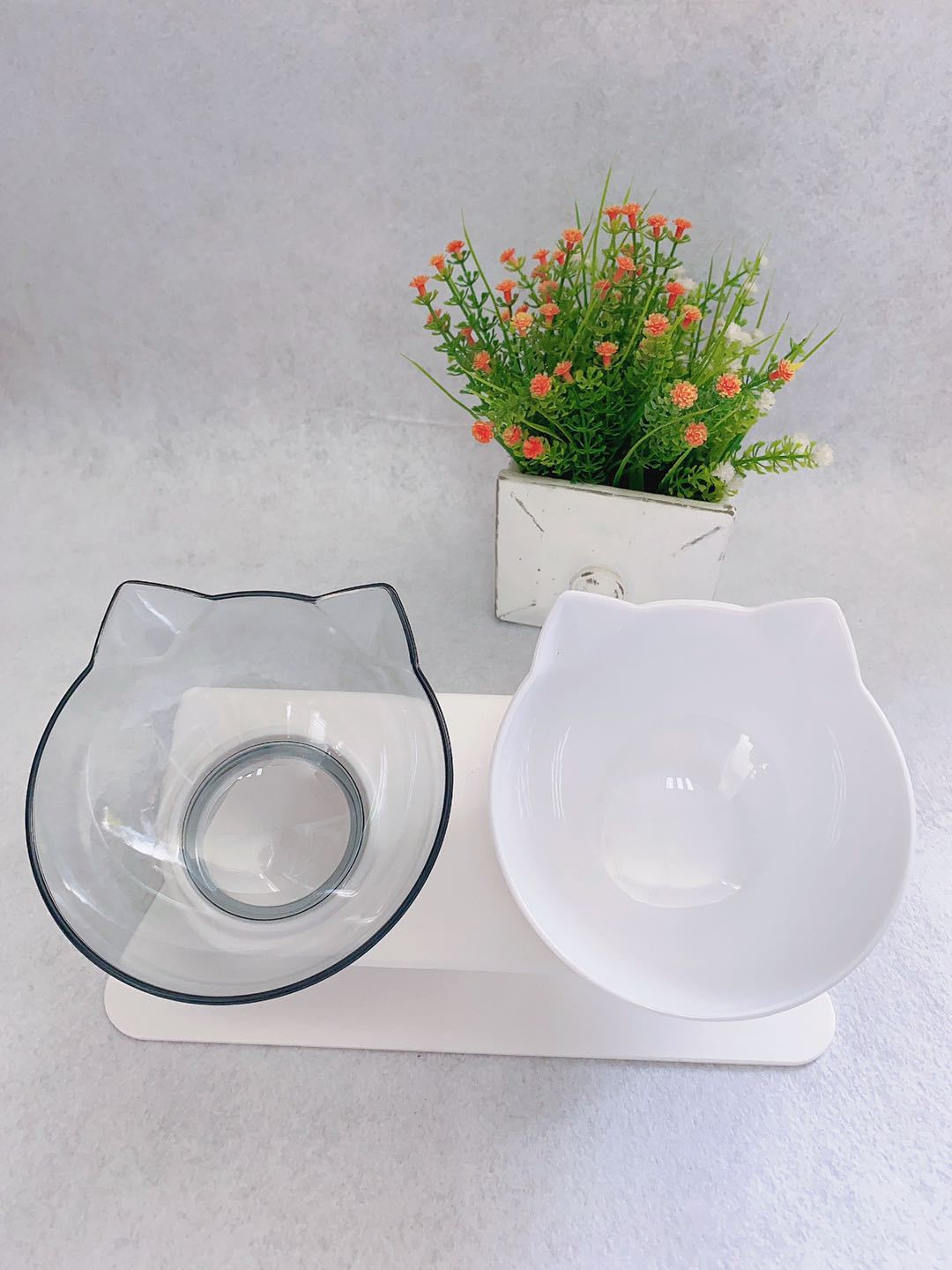 Cat Head Transparent Double Bowl – 15° Tilted Ergonomic Feeder for Cats & Small Dogs