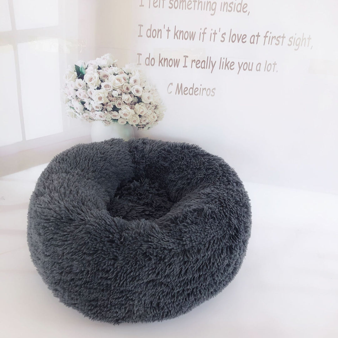 Plush Donut Pet Bed – Calming Nest for Dogs & Cats in 13 Colors