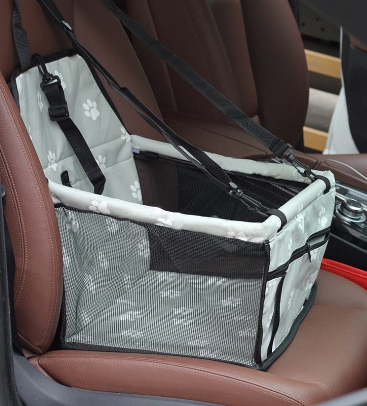 4D Pet Car Seat Mat – Travel Carrier with Safety Leash & Pocket – grooming kit