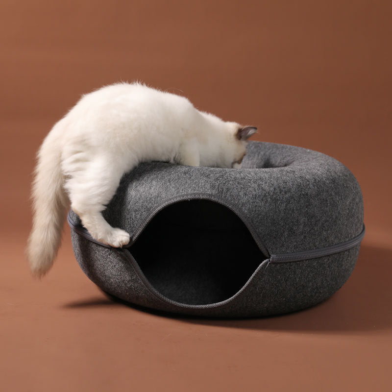 2-in-1 Felt Cat Tunnel Bed – Convertible Nest for Play & Rest – grooming kit