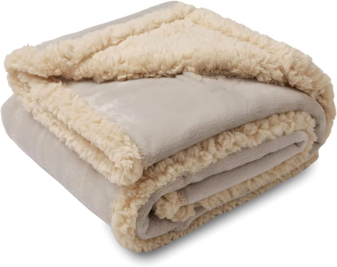 Waterproof Pet Blanket – Soft & Stylish Protection for Furniture and Pets