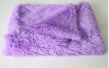 Soft Plush Dog Blanket – All-Season Pet Pad for Medium to Large Dogs
