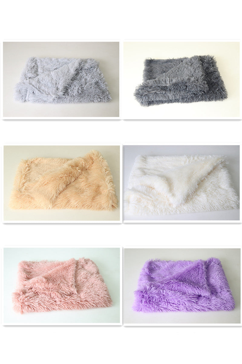 Soft Plush Dog Blanket – All-Season Pet Pad for Medium to Large Dogs