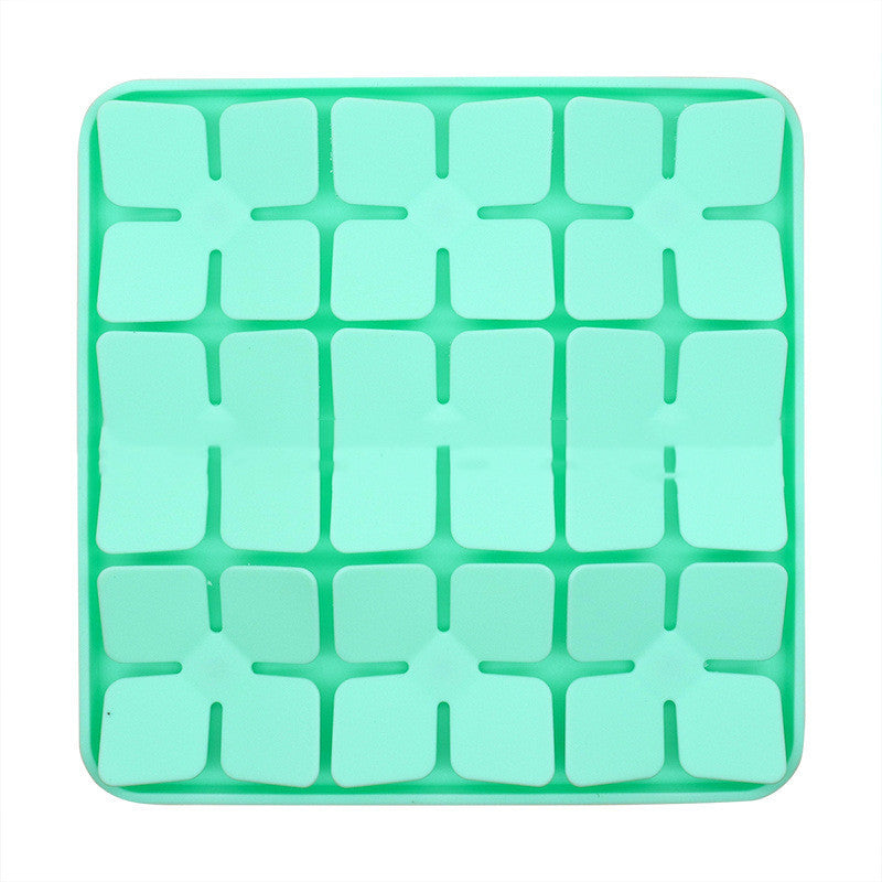 Non-Slip Silicone Pet Feeding Mat – Waterproof Dog & Cat Bowl Placemat