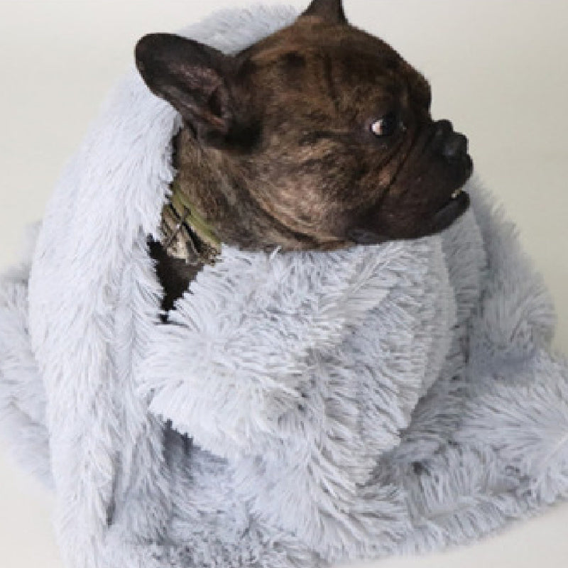 Soft Plush Dog Blanket – All-Season Pet Pad for Medium to Large Dogs