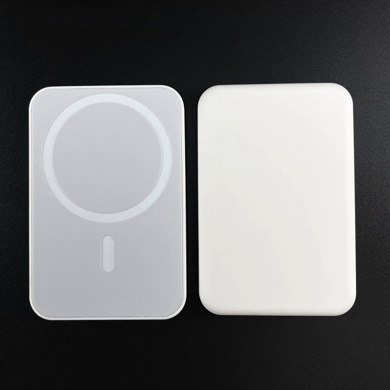 Creative Wireless Power Bank – Compact Qi Charger for Travel & Everyday Use