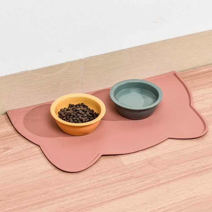 “Silicone Pet Feeding Mat – Waterproof Non-Slip Bowl Pad for Dogs & Cats”